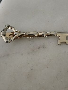 Vintage Hickok USA Gold Tone Skeleton Tie Clip